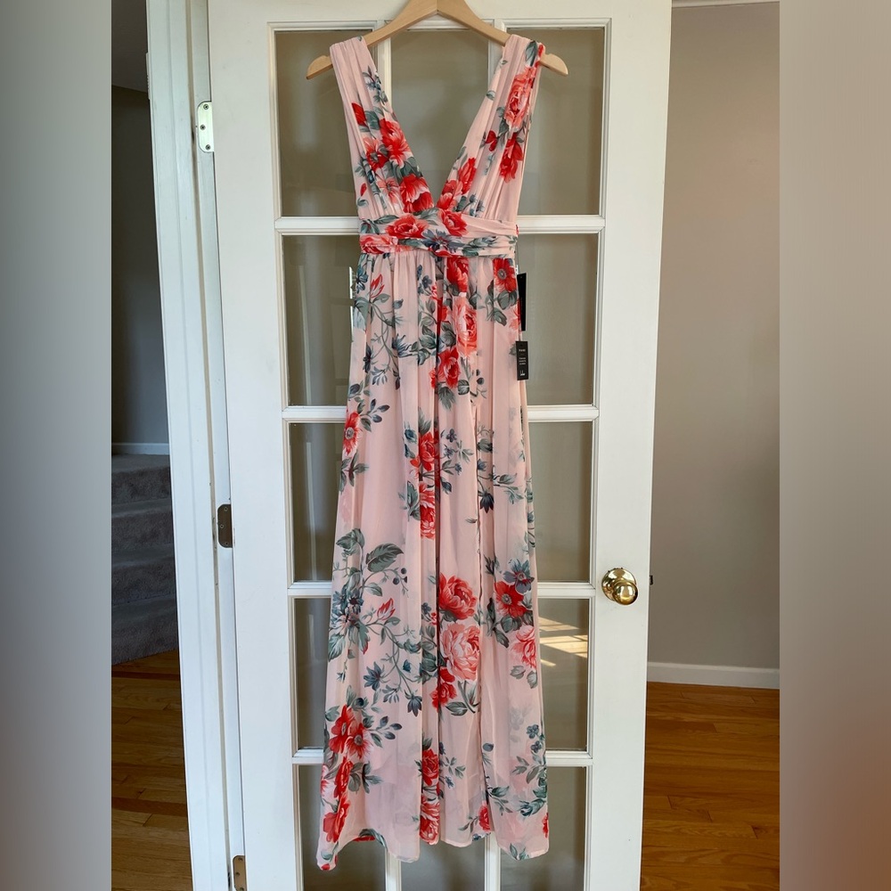 Lulu’s Blush Floral Maxi Dress